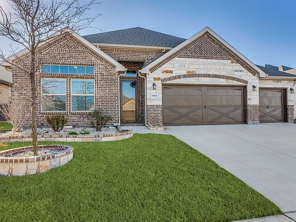 2nd image of 1302 Axis Deer Rd