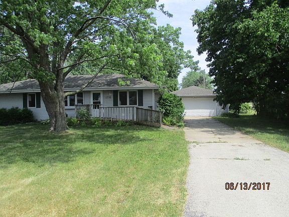 2nd image of 1716 Gladys Dr