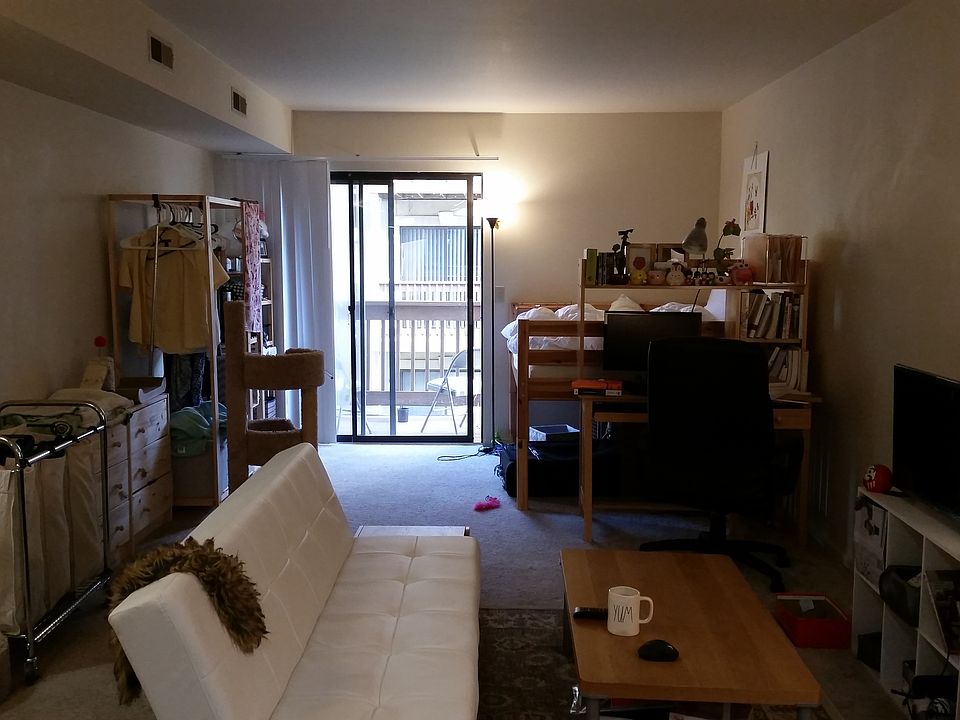 2nd image of 1000 Linden Ave APT 207