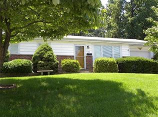 530 Lynn Haven Ln, Hazelwood, MO 63042