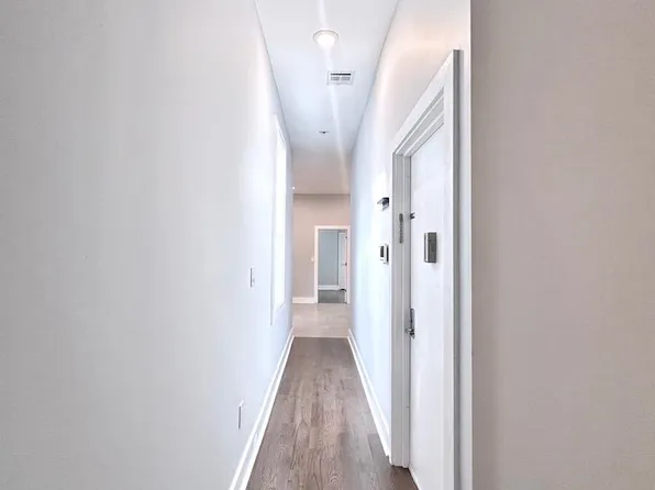 21 Hancock Avenue image 4 of 22