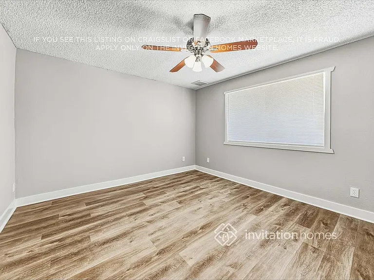 11219 N 41st Ave — Photo 10