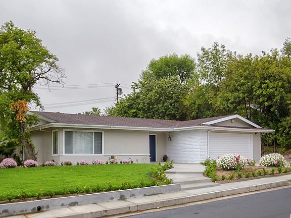 3rd image of 16315 Midwood Dr