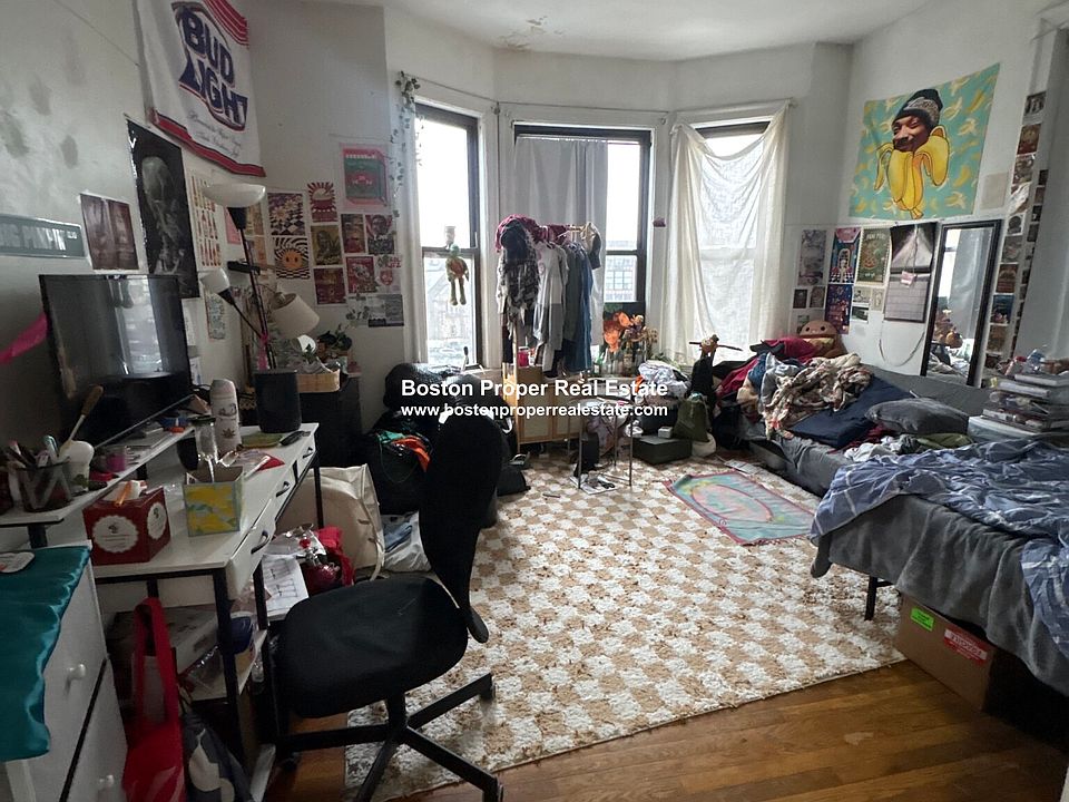 1st image of 384 Marlborough St #43