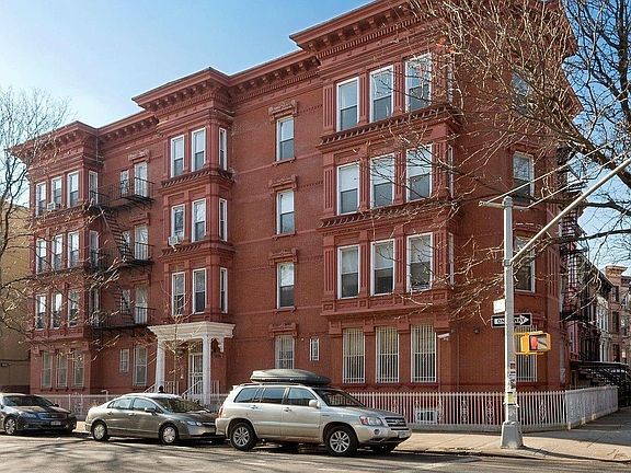 3rd image of 582 Throop Ave APT 4D