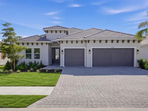 15756 Modena St, Naples, FL 34114