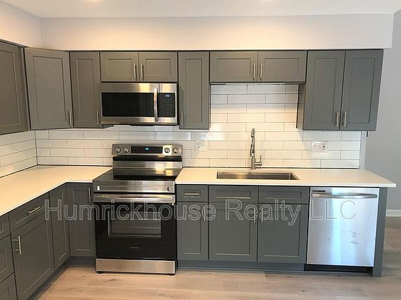 3rd image of 480 Lazywood Ln