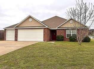 969 Macy Ln, Elkins, AR 72727