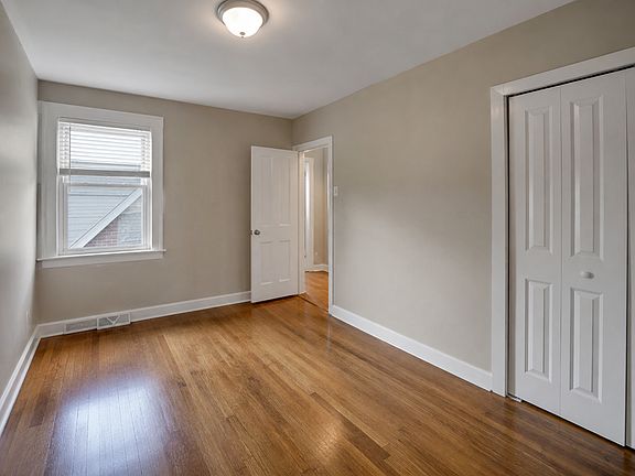3rd image of 225 Sprucewood St