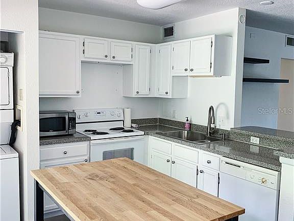 4th image of 1100 Delaney Ave APT E23