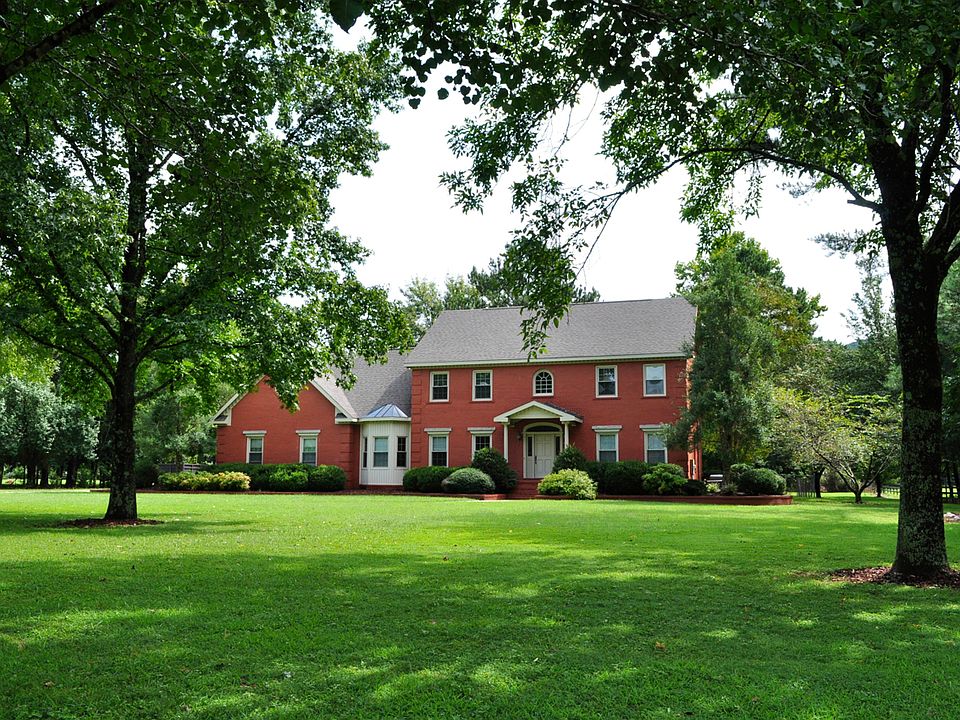 1st image of 352 Forrest Hills Dr