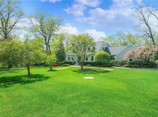 7 High Point Ln, Scarsdale, NY 10583