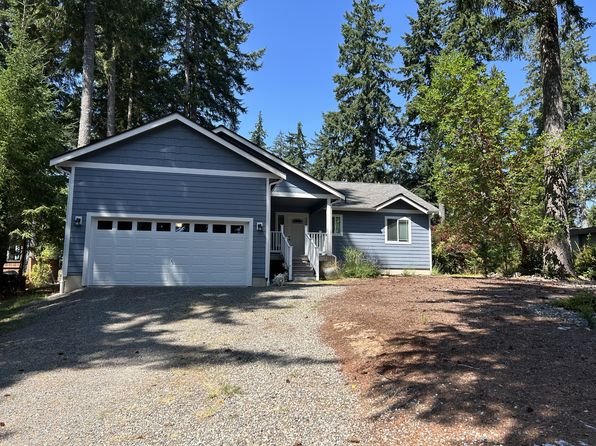 221 E Saint Andrews Dr