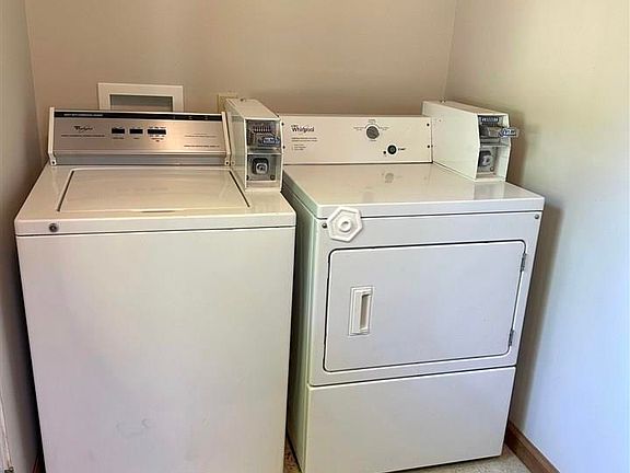 2nd image of 707 3rd Ave