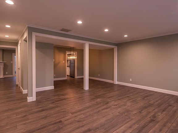 2nd image of 2618 E Covenanter Ct