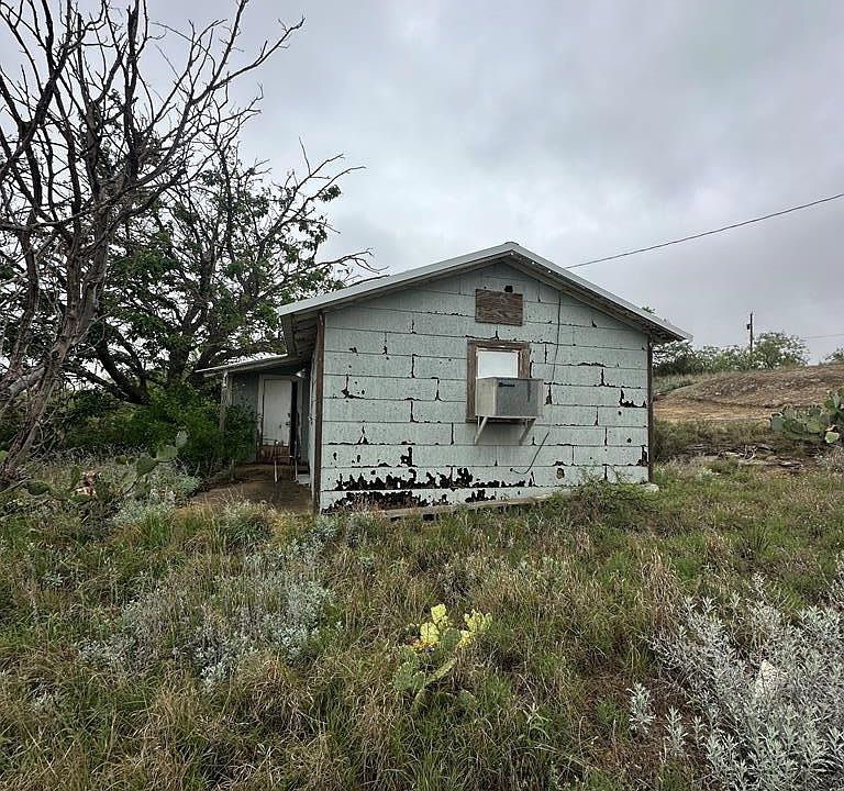 1st image of 824 County Road 315