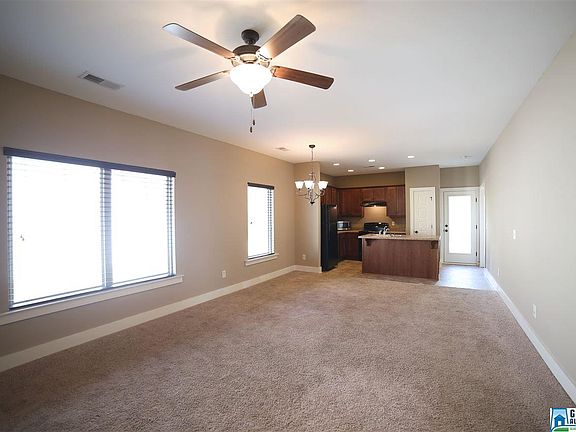 4th image of 835 Kent Dr