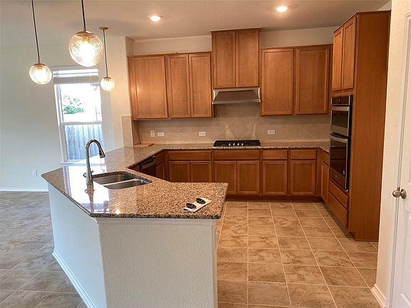 4th image of 1713 Stinnett Dr