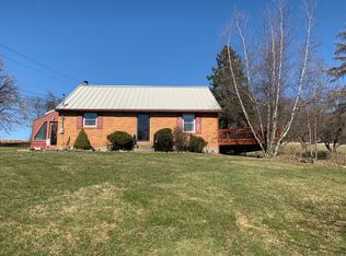 414 Dater Hill Rd, Troy, NY 12180