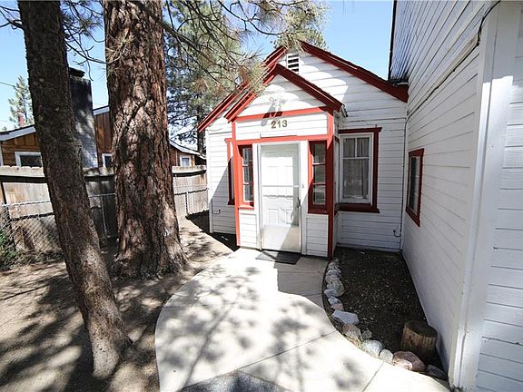2nd image of 213 E Angeles Blvd