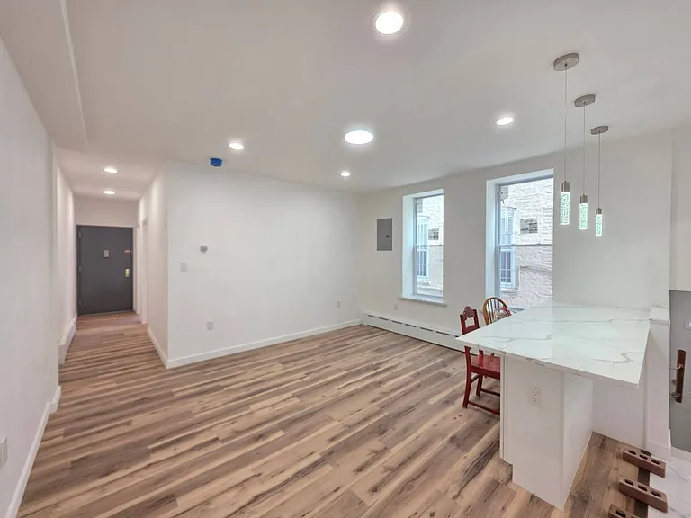 2722 E 26th St #1 — Photo 11
