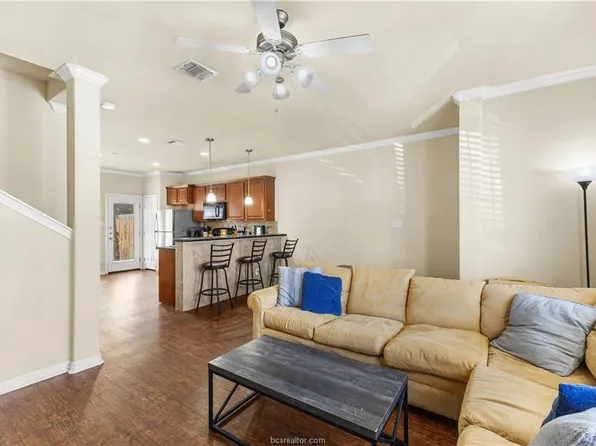 1198 Jones Butler Rd, College Station, TX