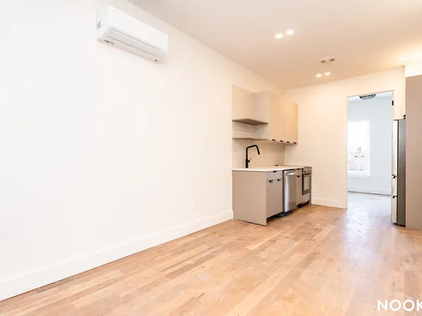 43 Kingston Avenue image 8 of 14