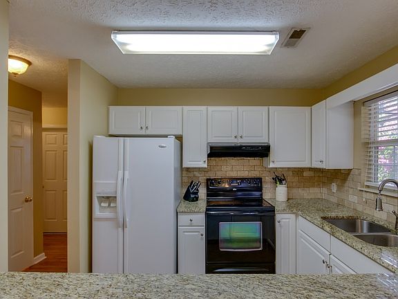 5th image of 109 Wood Duck Ln