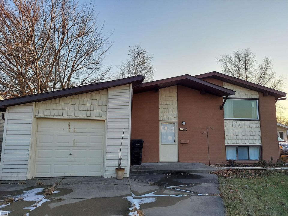 15828 E Thirteen Mile Rd, Roseville, MI 48066 Zillow