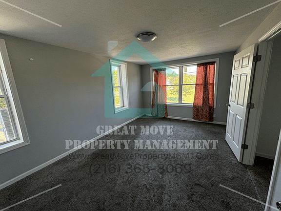3rd image of 228 E Tallmadge Ave Unit F