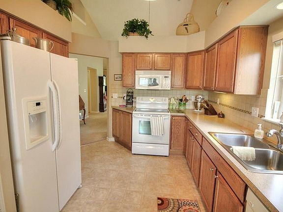 3rd image of 7497 Cypress Ct