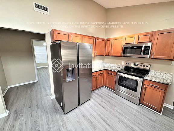 4th image of 7210 Meadowbrook Dr