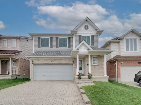 699 Commonwealth Cres, Kitchener, ON N2E 4J8