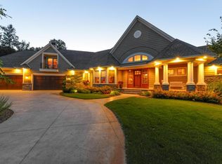 18980 Meadow View Blvd, Prior Lake, MN 55372