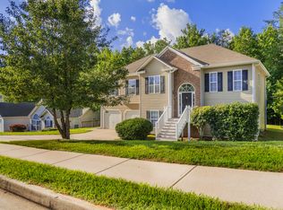 6210 Queensdale Dr, Douglasville, GA 30135