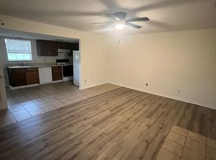 12 Lumpkin Dr APT 9, Batesville, AR 72501