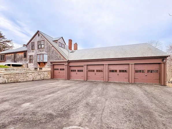 215 Sohier St, Cohasset, MA 02025