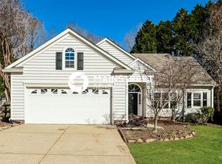 112 Lakewood Circle Dr, Mooresville, NC 28117
