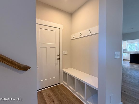 5th image of 262 Elijah Way