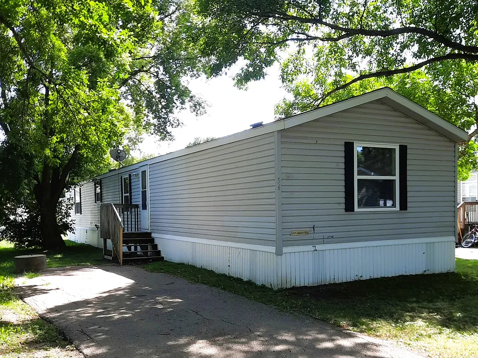 400 Center Ave S #56