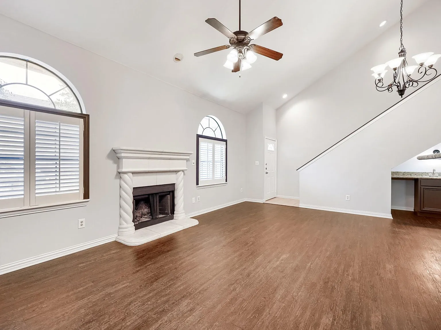 3 bed, 2.5 bath, 1651 sqft, $2,650 — Photo 1
