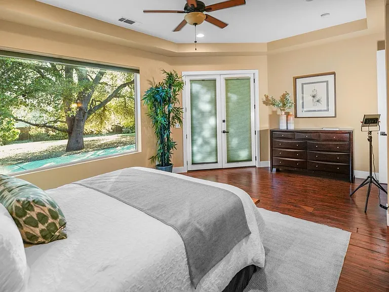 8856 Venikov Pl — Photo 13