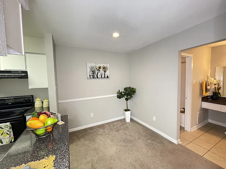The Park @ Live Oak Apartments — Photo 42
