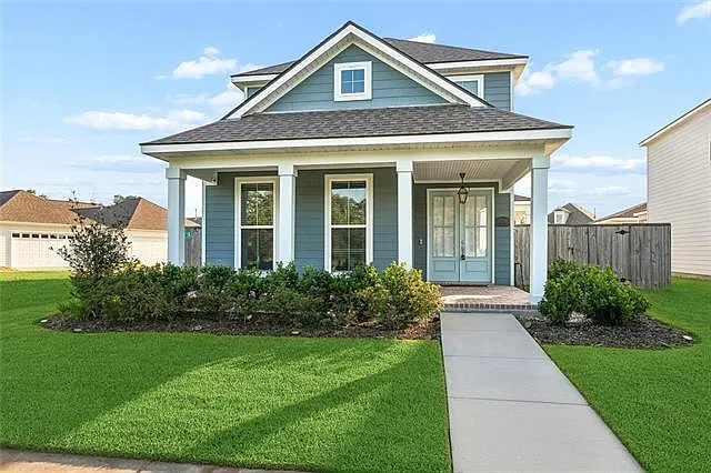 1125 River Chase Dr — Photo 1