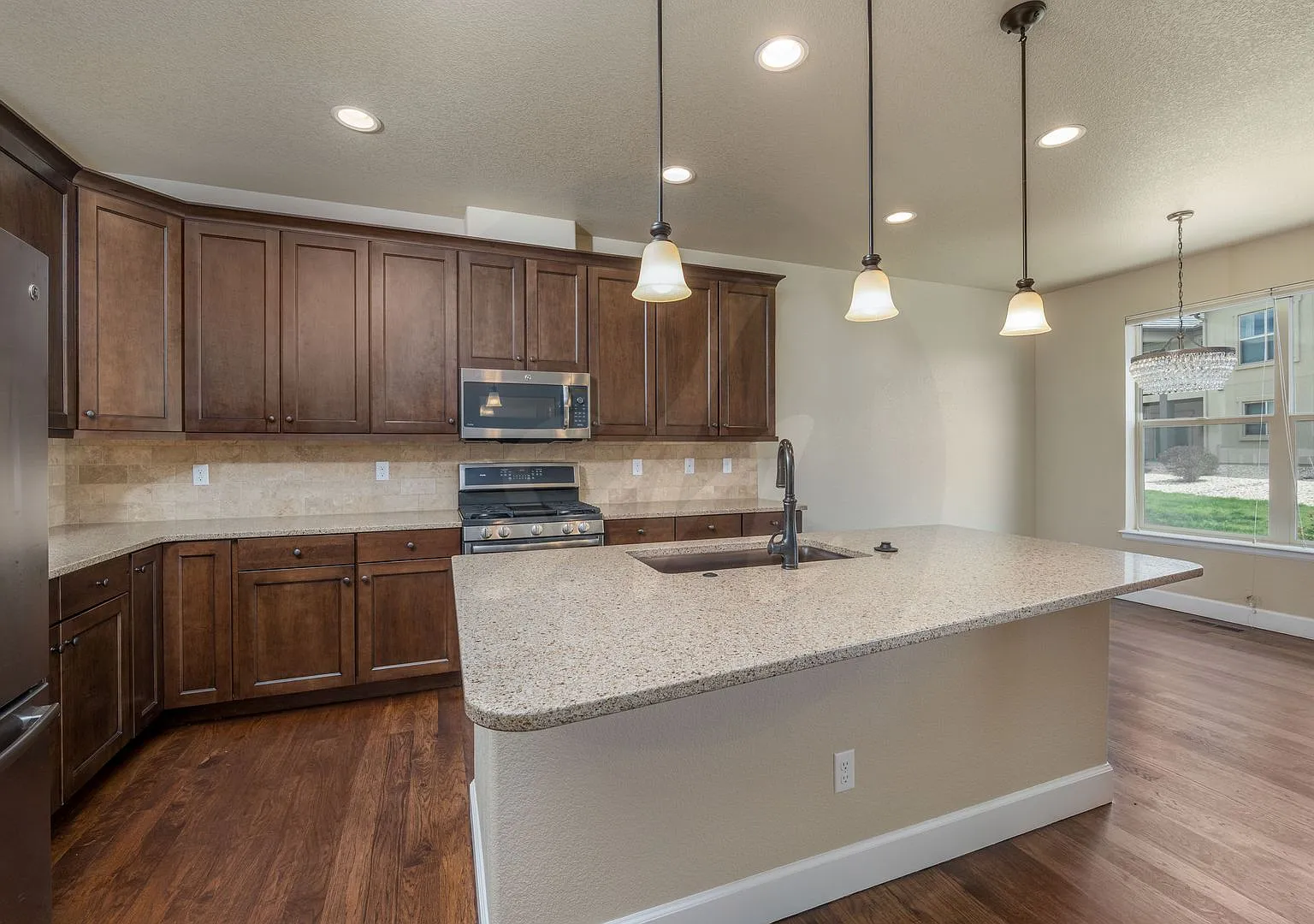 Stunning 4 Bedroom Patio Home in Flying Horse — Photo 4