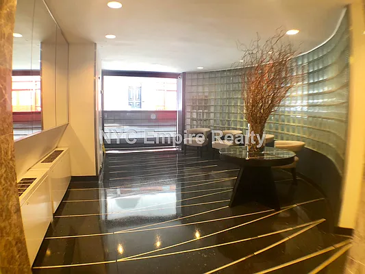 Rented by NYC Empire Realty Inc | media 13