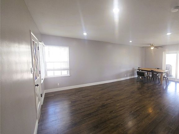 3rd image of 10620 Gridley Rd