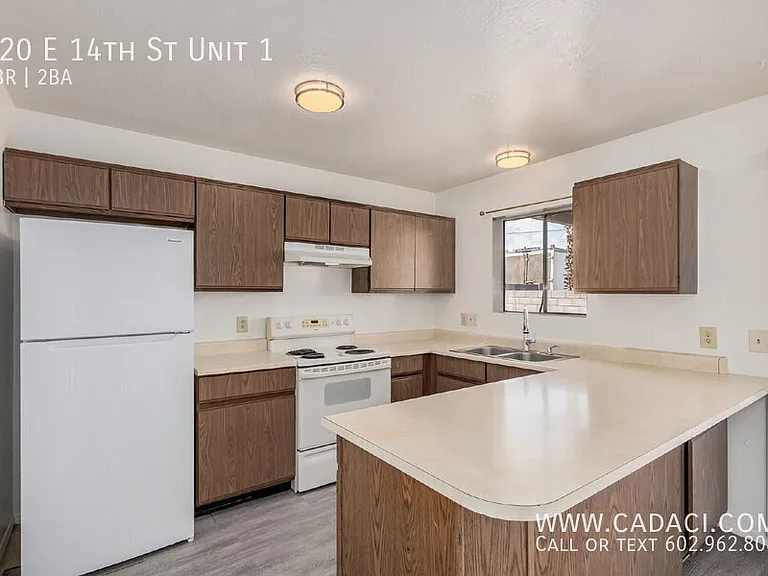 120 E 14th St #1 — Photo 20