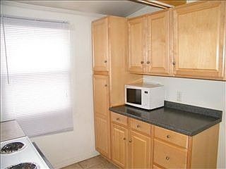 5th image of 2772 Medford St