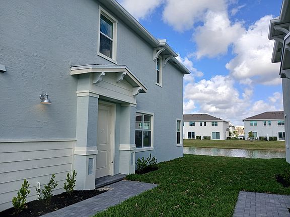 3rd image of 519 SE Rivergrass St #519